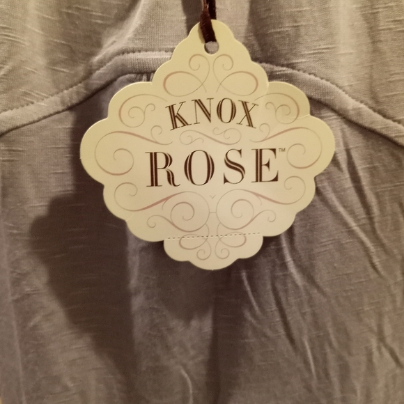 NWT Knox Rose Grey Sleeveless Keyhole Top - Picture 7 of 8
